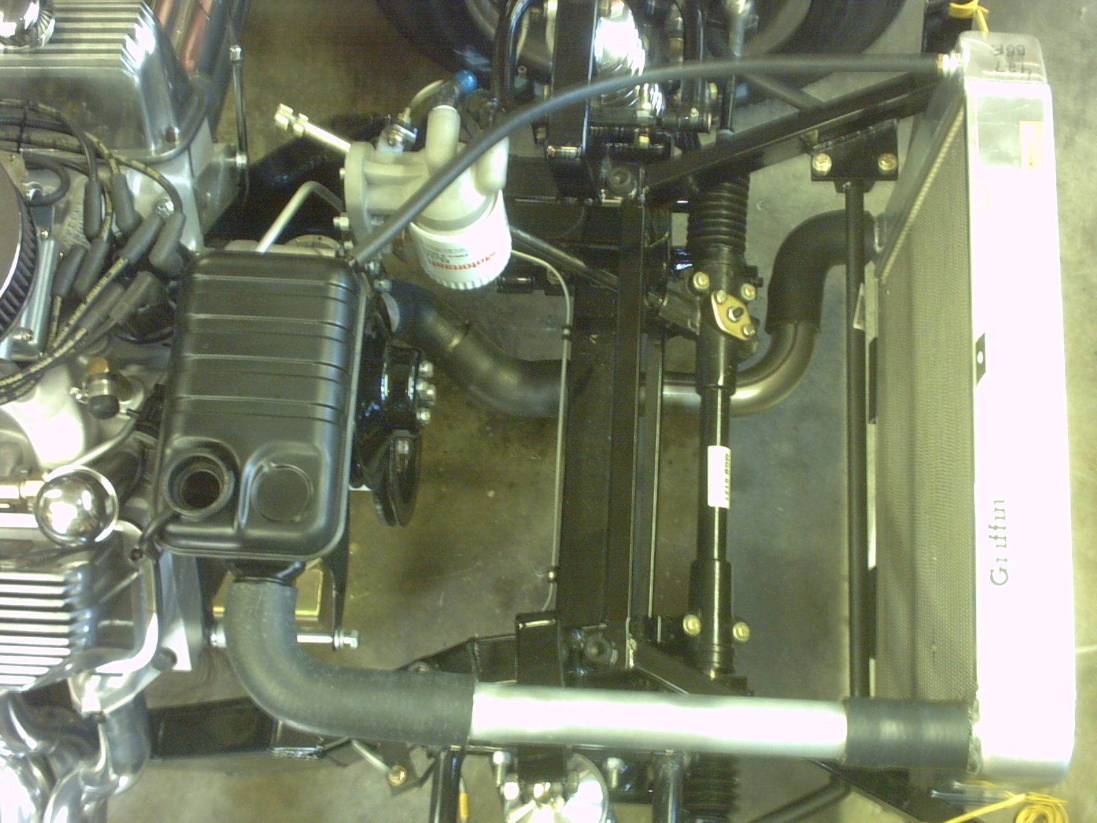 22067Radiator_hoses_and_pipes_008