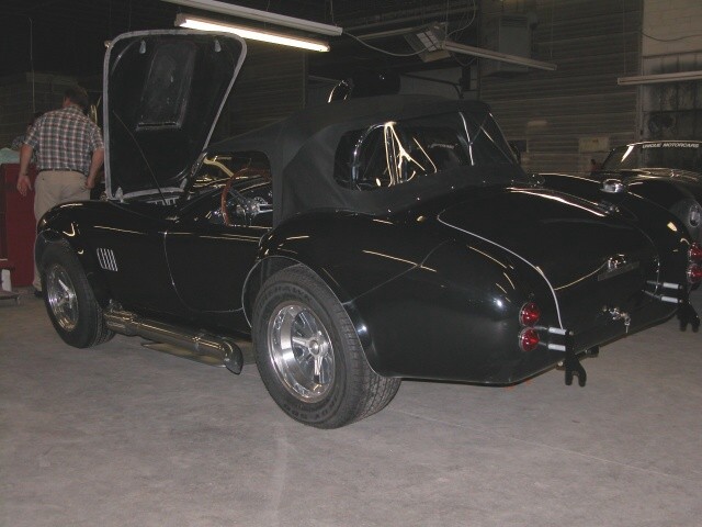 22067car_at_Unique_4