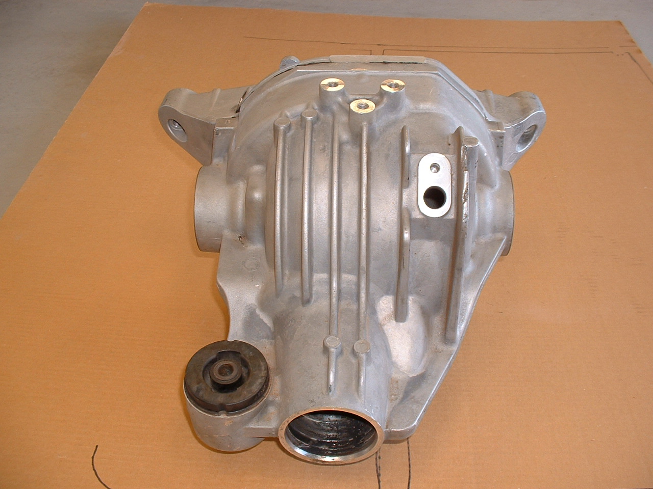 23390Explorer_Aluminum_8_8_irs_differential_003