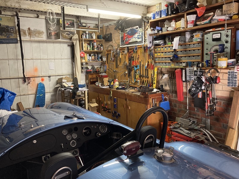 39_AP_F289_car_and_garage