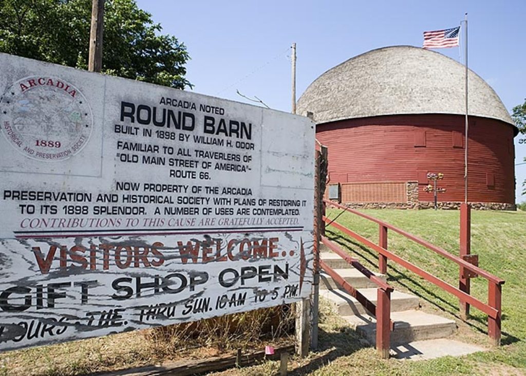 43533468_ArcadiaRoundBarn