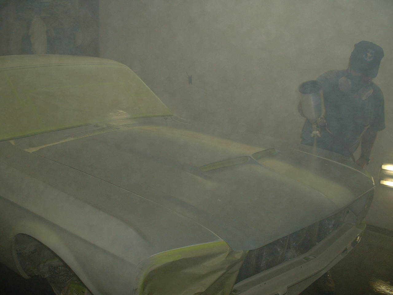 68_fastback_427_paint_018