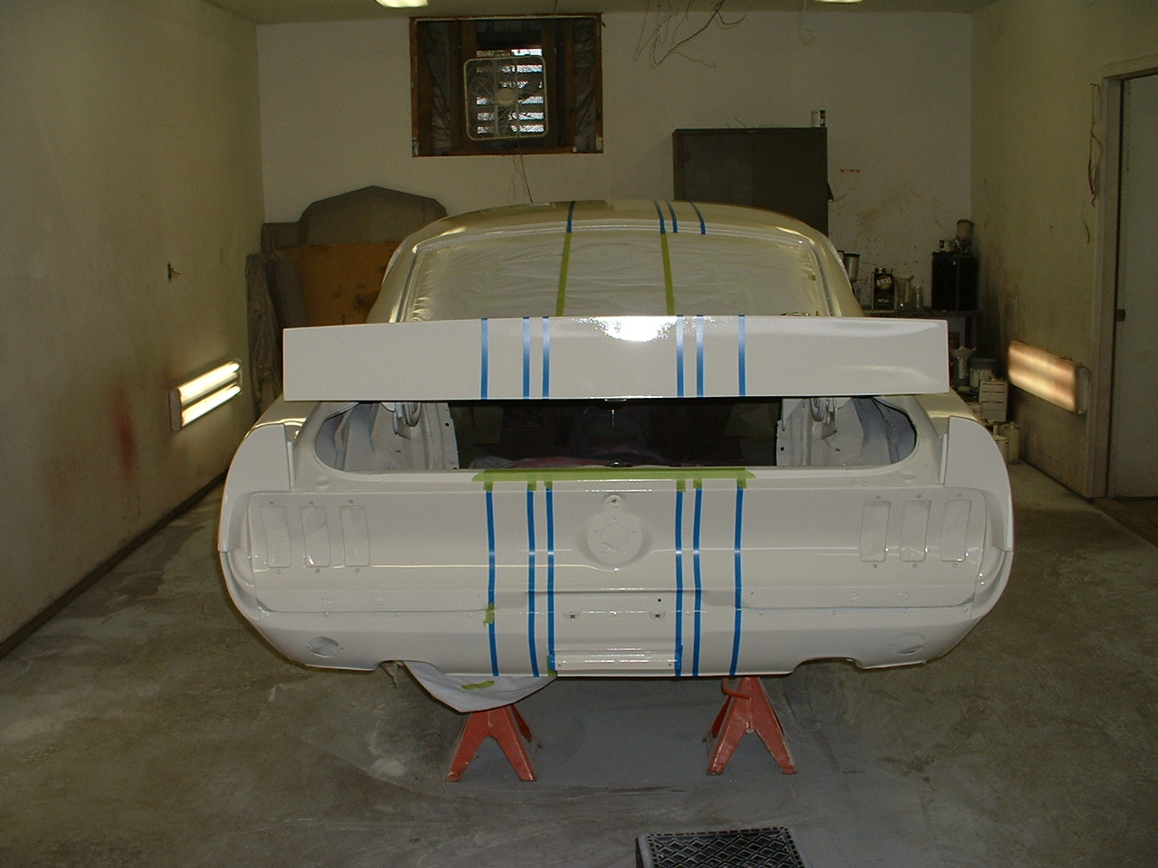 68_fastback_427_paint_023