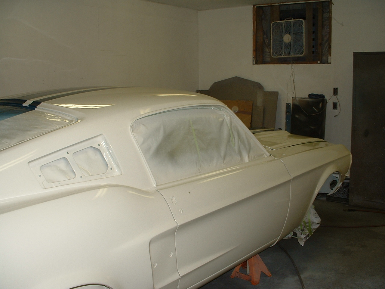 68_fastback_427_paint_042