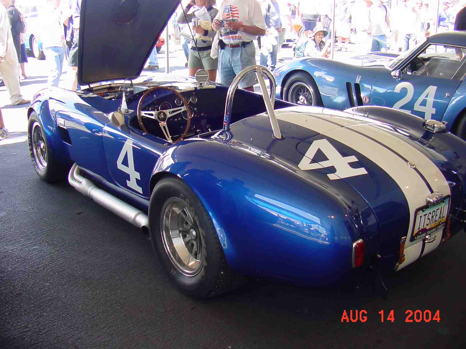 9501Monterey_Historics_13AUG04_028a