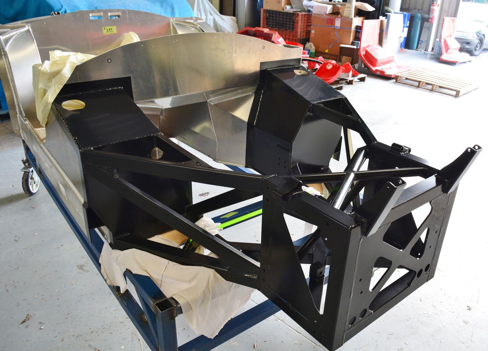 AP2289_Cobra_chassis_paint_3