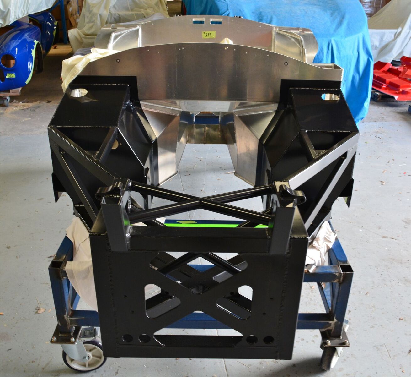 AP2289_Cobra_chassis_paint_4