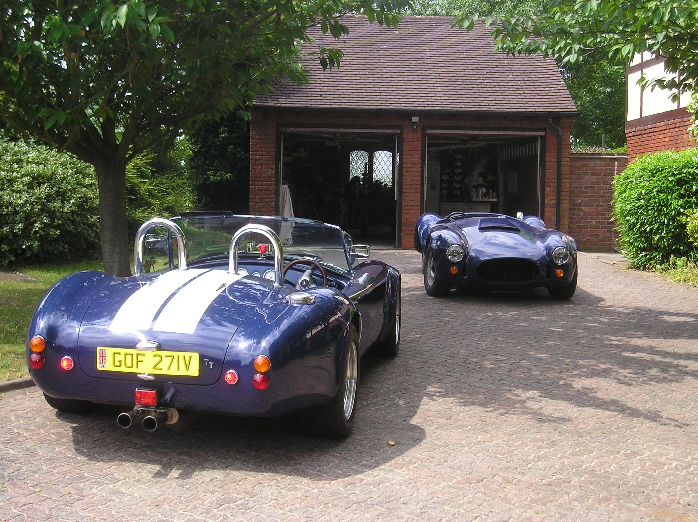 BMW_Cobra_and_first_Lexus_Cobra_003