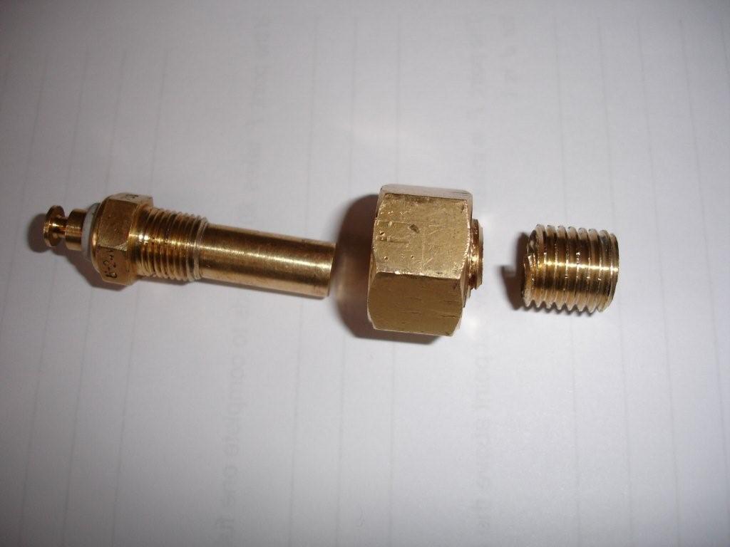 Broken_Temp_sensor_thread_adapter