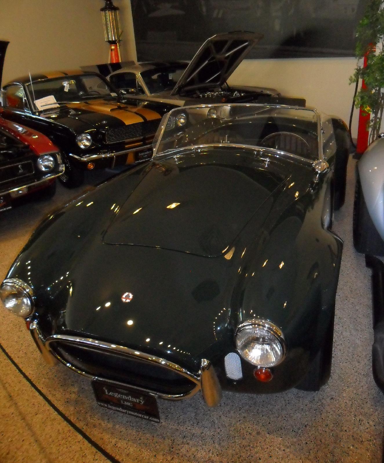 CSX3136_-_MiltonON_LegendaryMotorCar_2