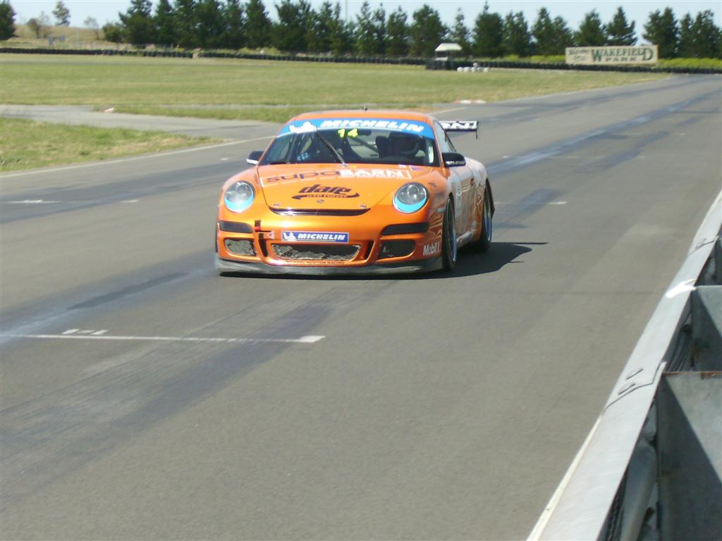 Carrera_drive_day_002_Large_