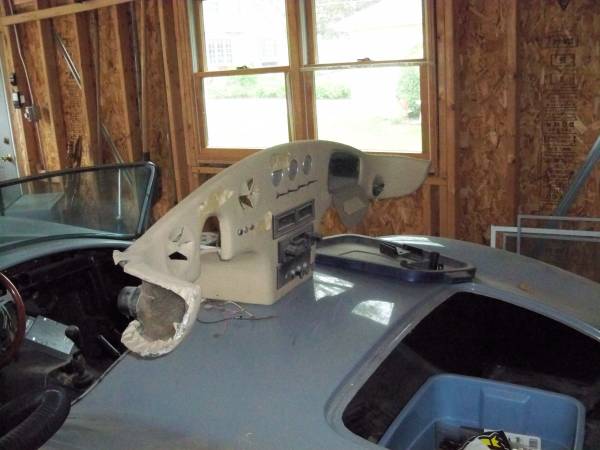 Classic_Roadster_Cobra_dash