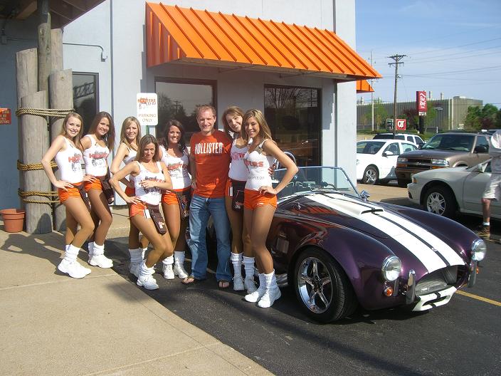 CobraHooters1