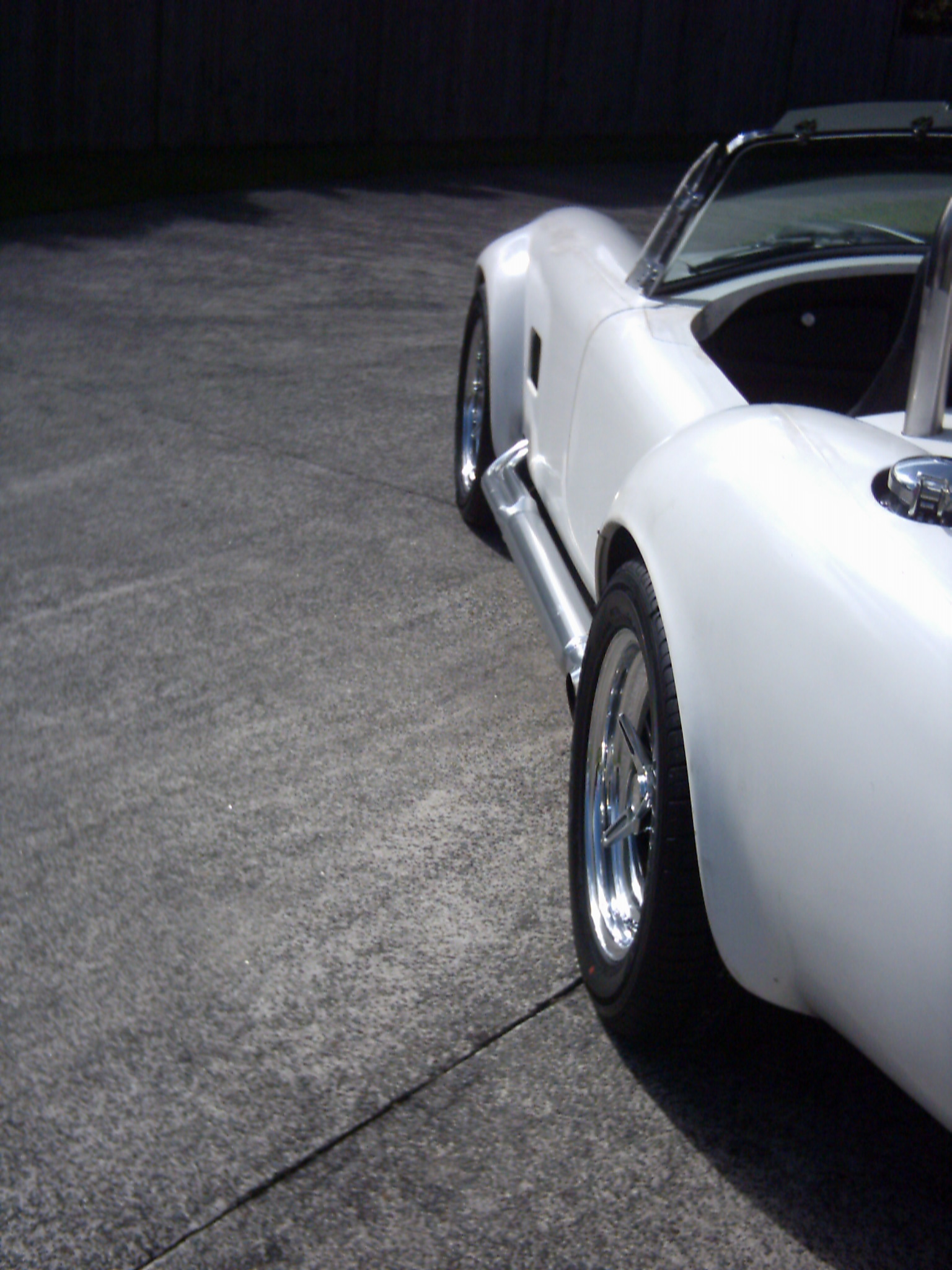 Cobra_With_New_Wheels_14_