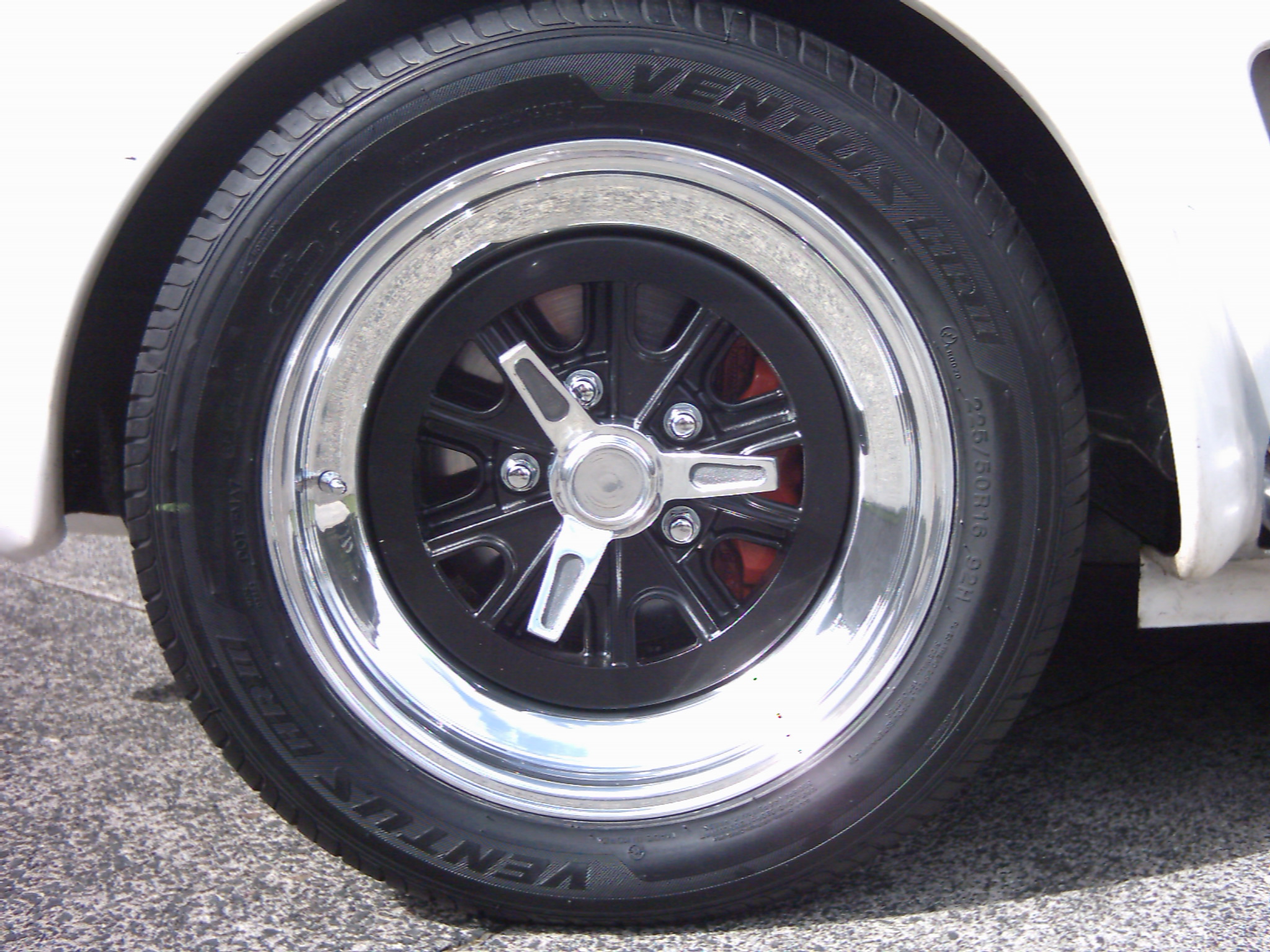 Cobra_With_New_Wheels_1_