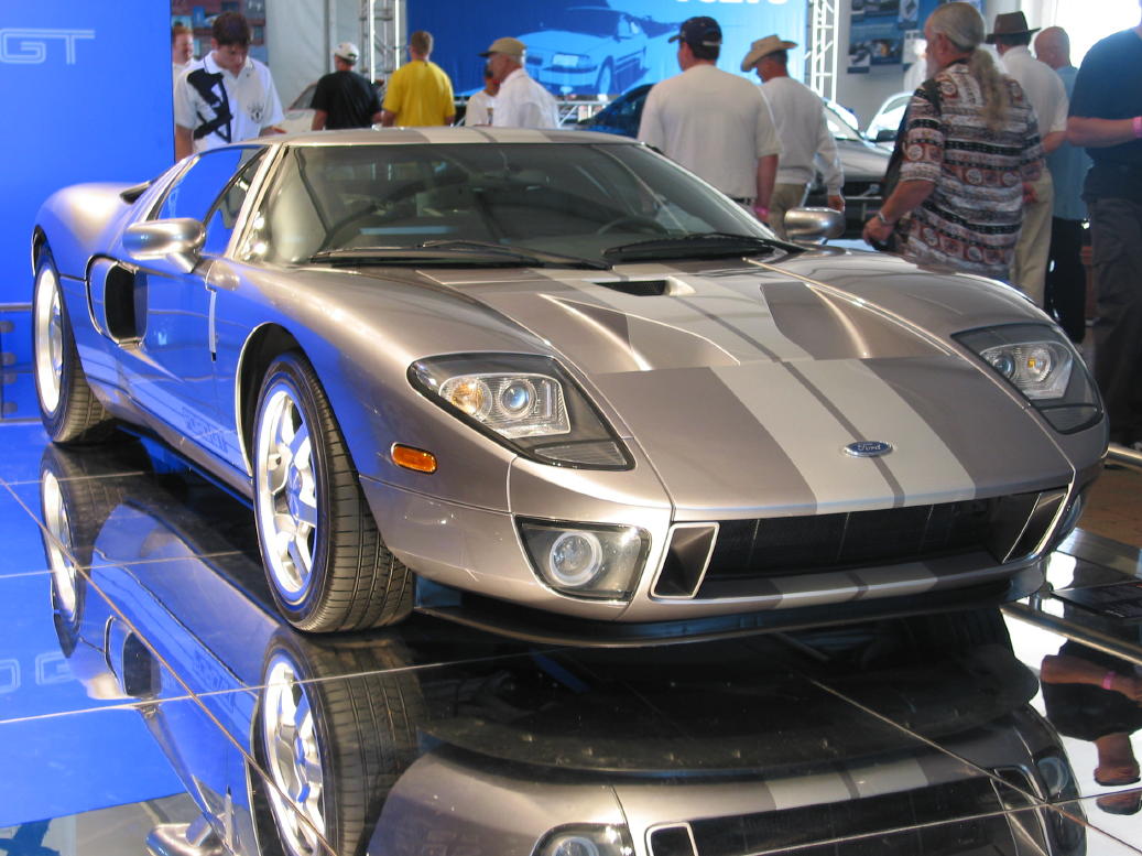 Concept_Ford_GT_AirVenture_2004