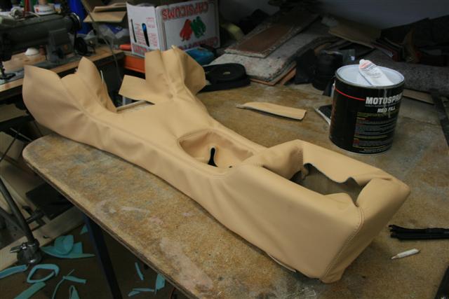 Connolly_Leather_laid_on_consul_Small_