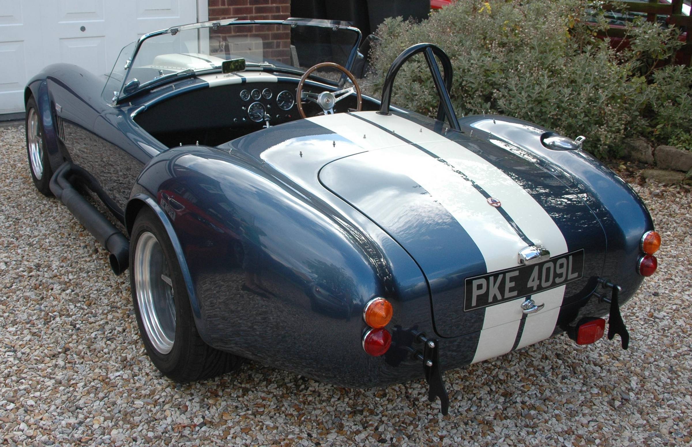 Crendon_on_drive_July_07