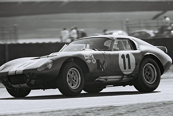 Daytona_1965_2000km_Cobra_Daytona_Coupe_Ed_Leslie_-_Allen_Grant
