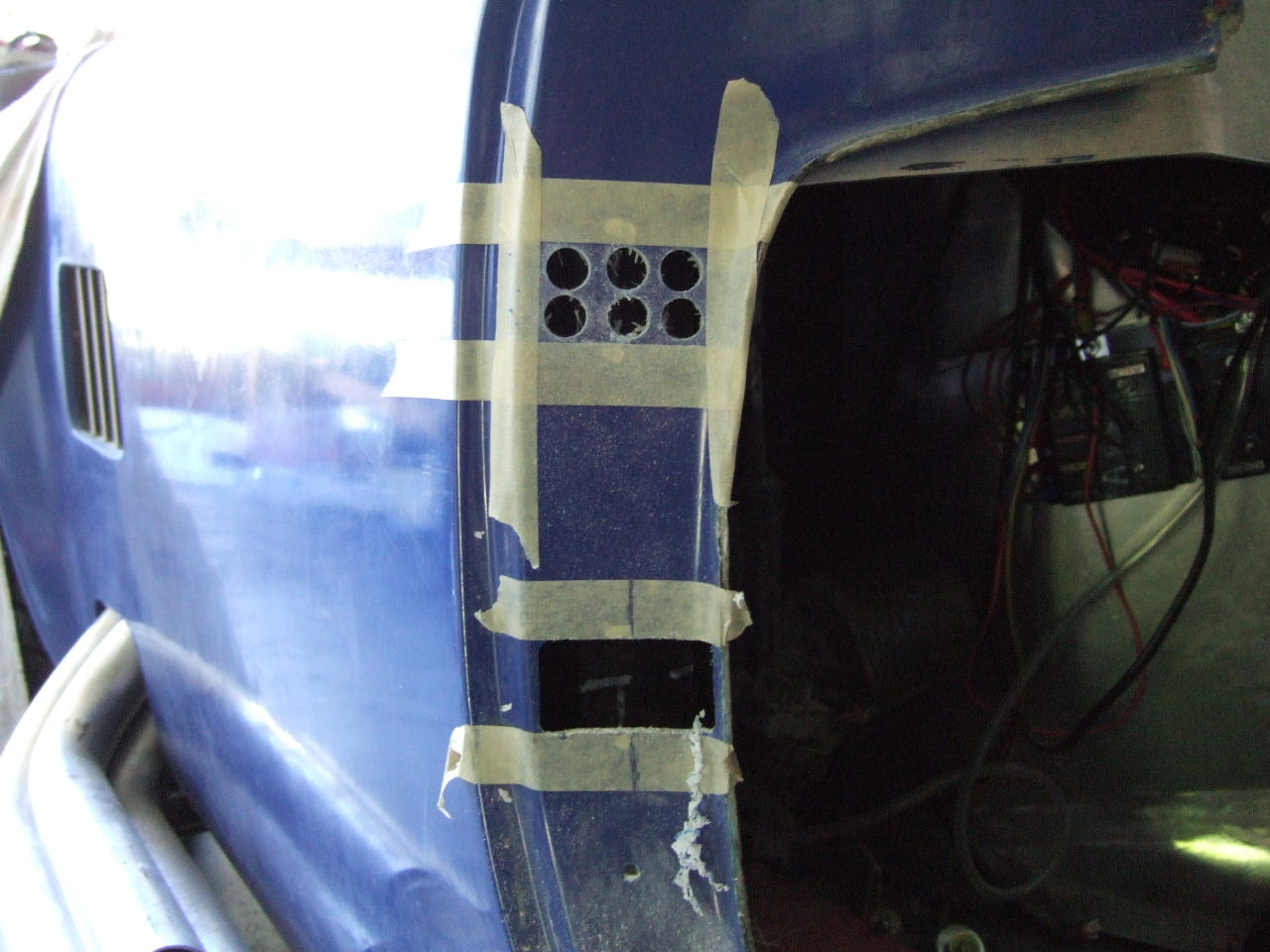 Door_hinge_body_holes