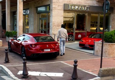 Ferrari_FF_and_Ferrari_Enzo