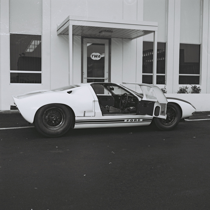 Ford_GT40_GT101