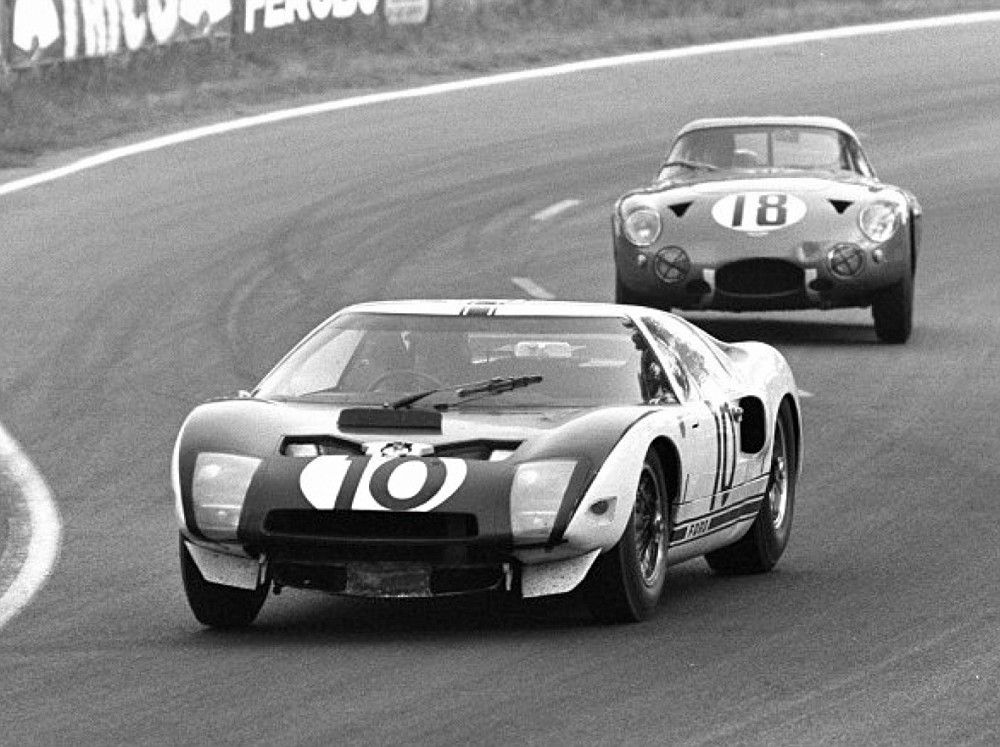 Ford_GT40_GT102_3