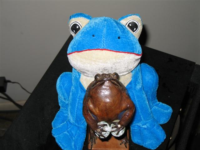 Frenchy_s_New_Friend_Small_