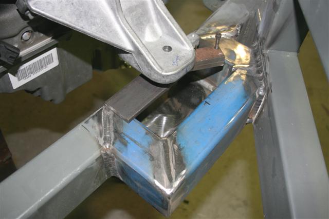 Front_offside_engine_mount_support_Small_