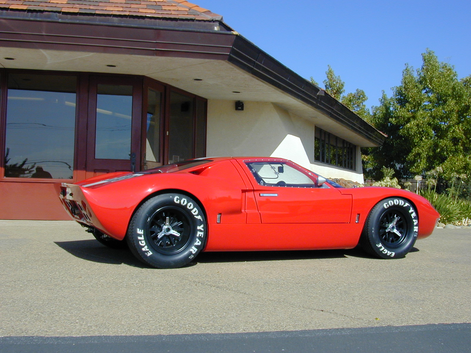 GT40_right_side