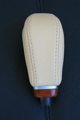 Gear_Selector_re-stitched_with_double_stitching_Small_