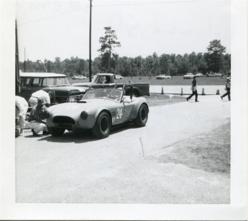 Graham_Shaw_289_Cobra_3rd_in_class_4th_overall_Savannah_May_1965_Large_