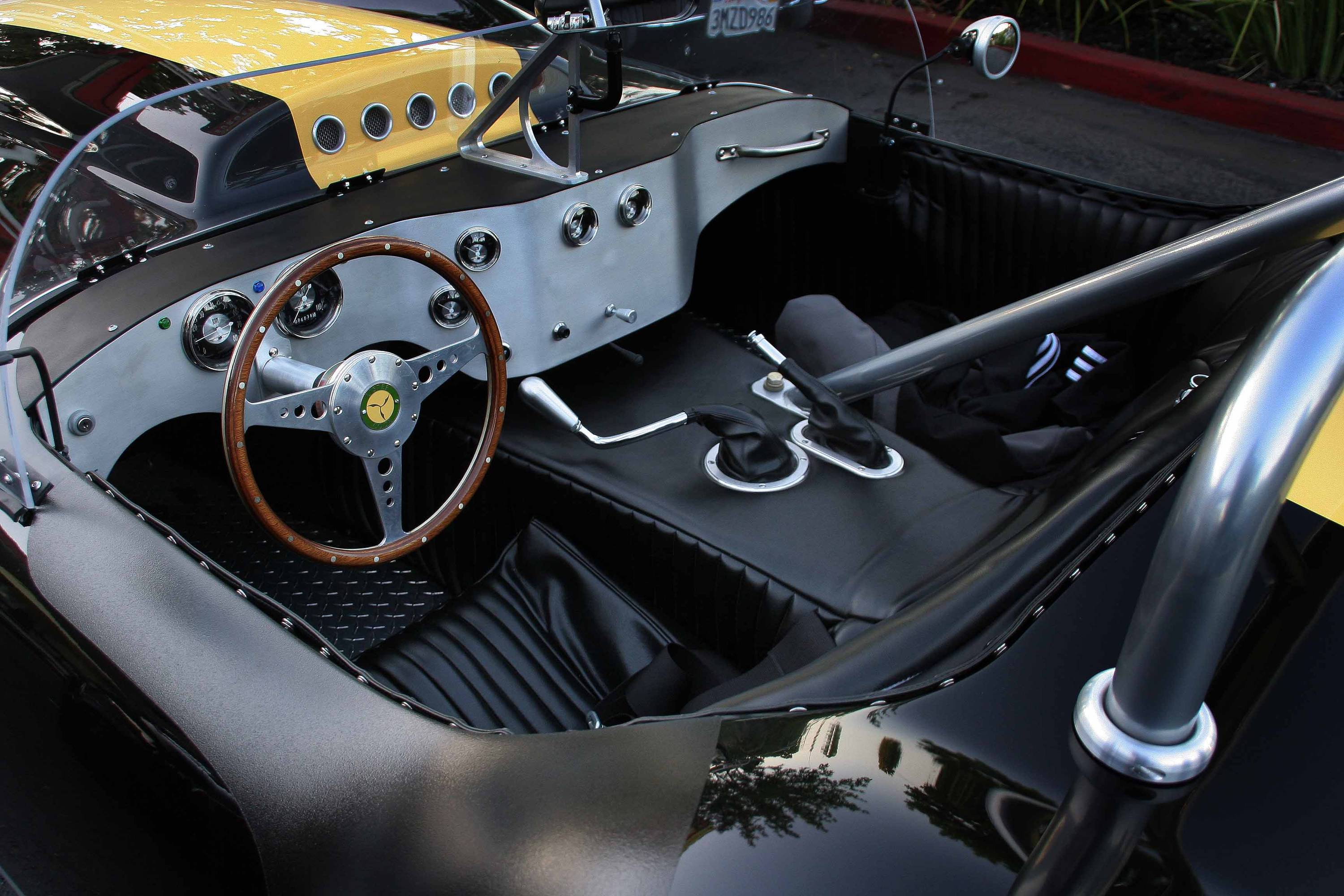 ListerCOOXInterior_Aug20101