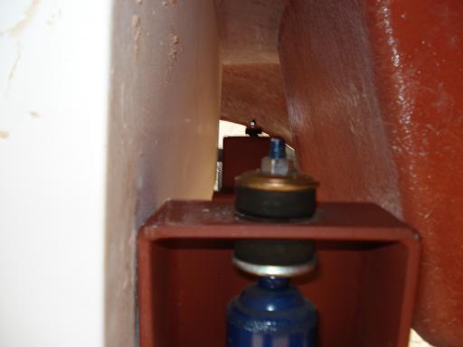 Passenger_Trunk_Cockpit_Jam