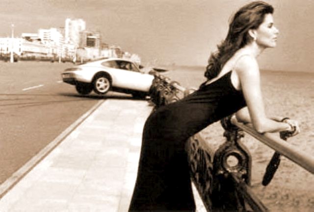 PayAttentionwhenyoudriveaPorsche