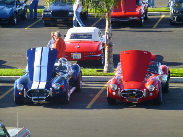Pismo_Oct_18_car_show_1
