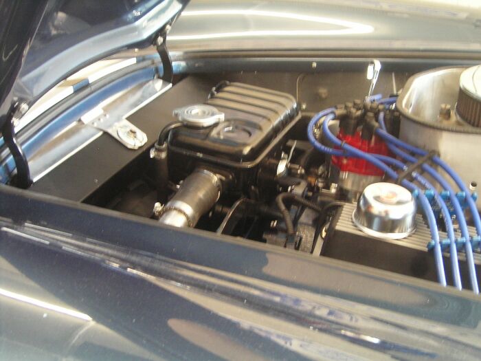 Radiator_top_cover_and_351C_Surge_Tank_from_side