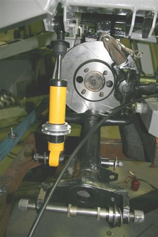 Rear_discs_diff_and_shocks_installed_Small_