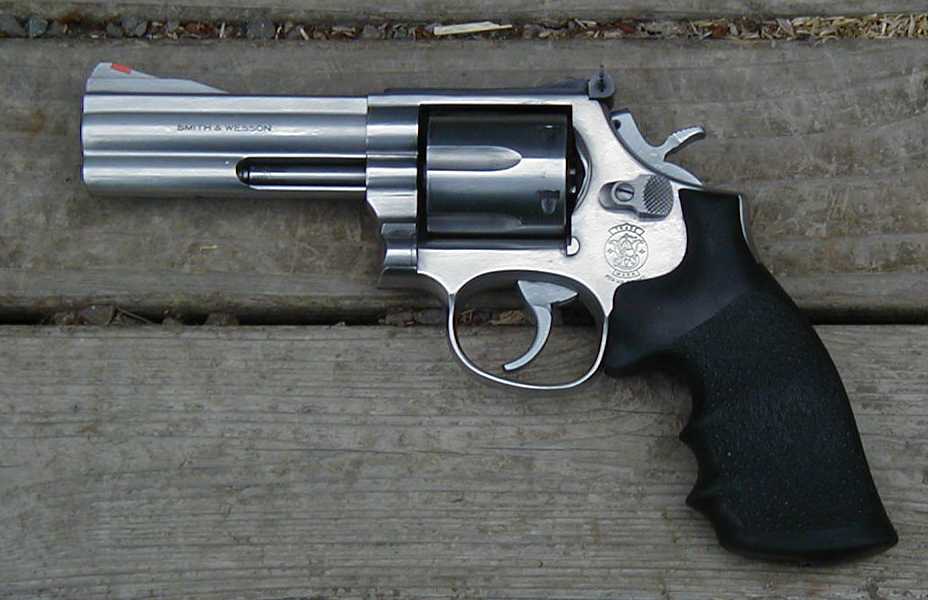 S_W_686_SS_w_4_inch_barrel