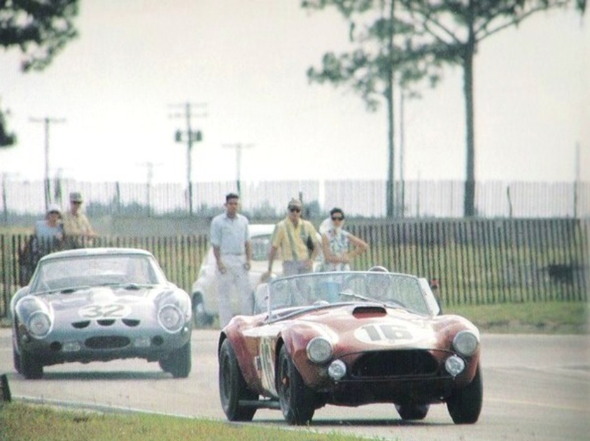 Sebring_1963_Miles_Cobra