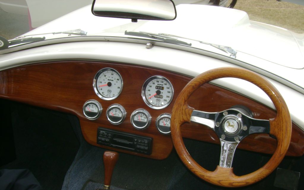 Solid_wood_dash