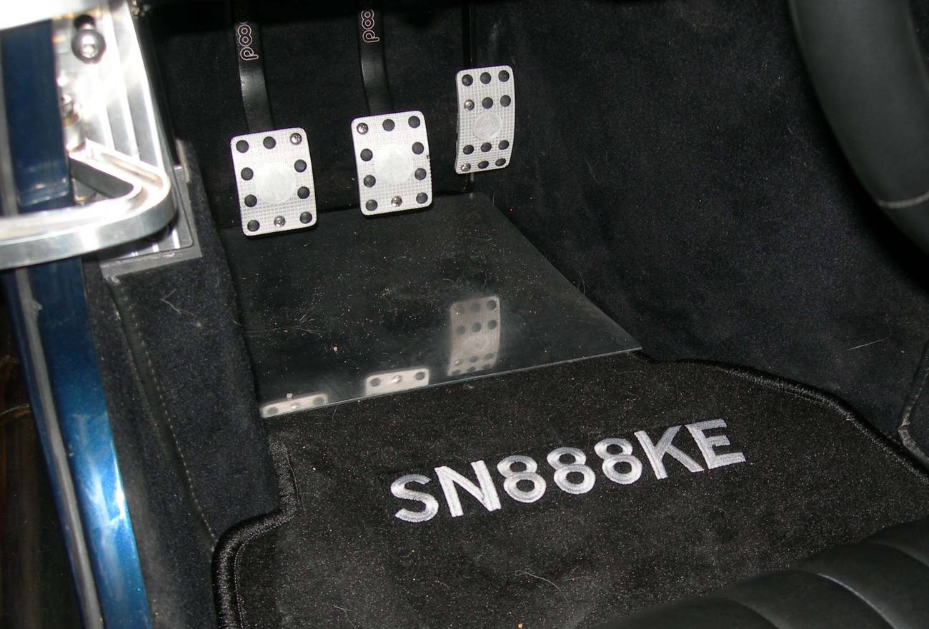 Ultimate_Pedals_Custom_Mat