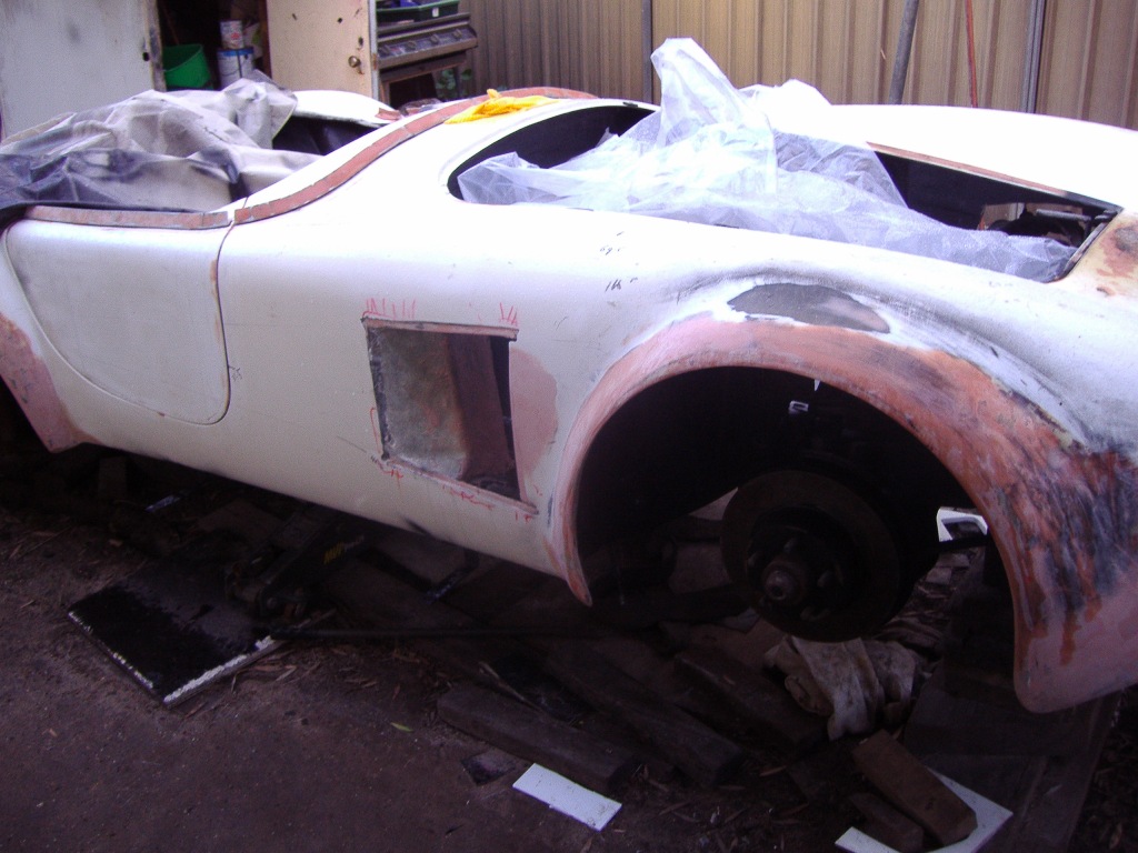 Who_luvs_working_with_fibreglass