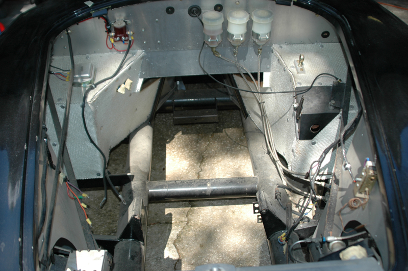 engine_compartment