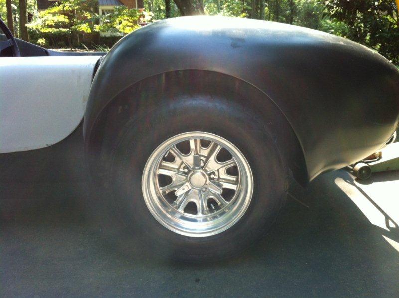 rear_tire_drag_radial_325_50_15_low_res