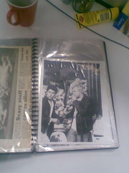 runningfromthegunsSetphoto_800x600_