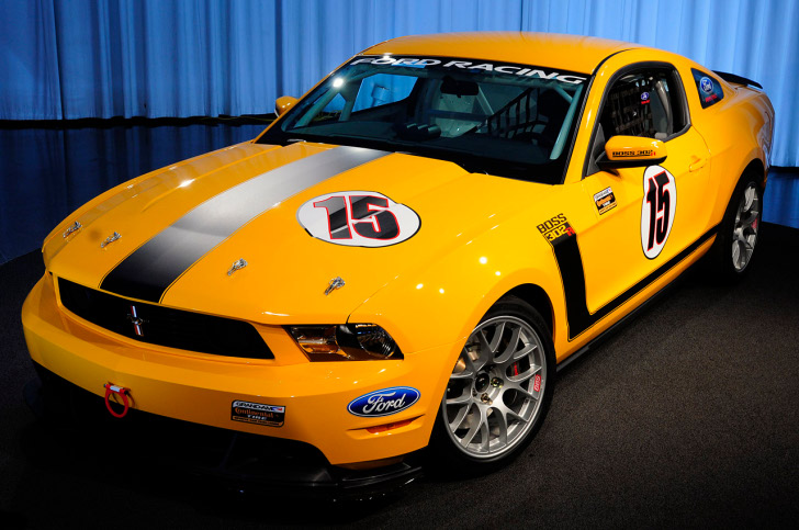 school-bus-yellow-2012-mustang-boss-302-up-for-auction-39015-7