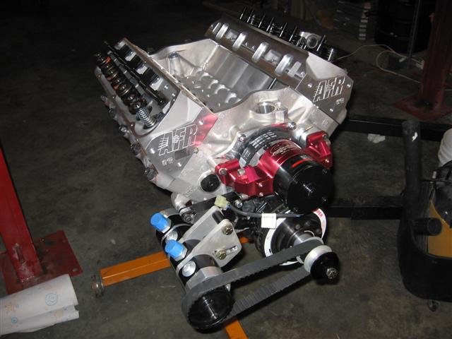 shortblock_w_accessories_001_Small_