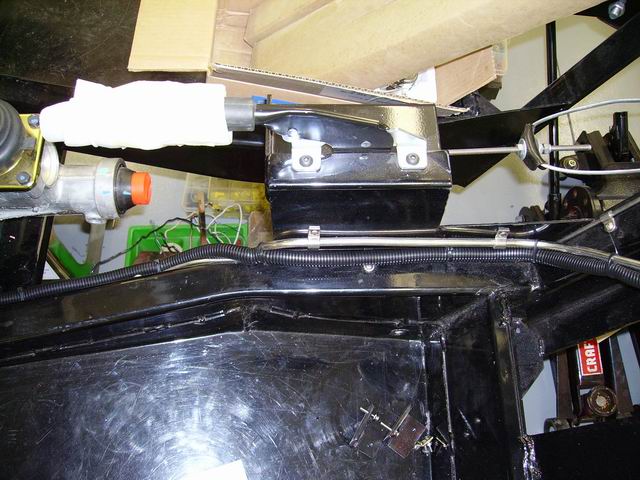 wiring_routed_along_inside_of_frame_to_rear_of_car