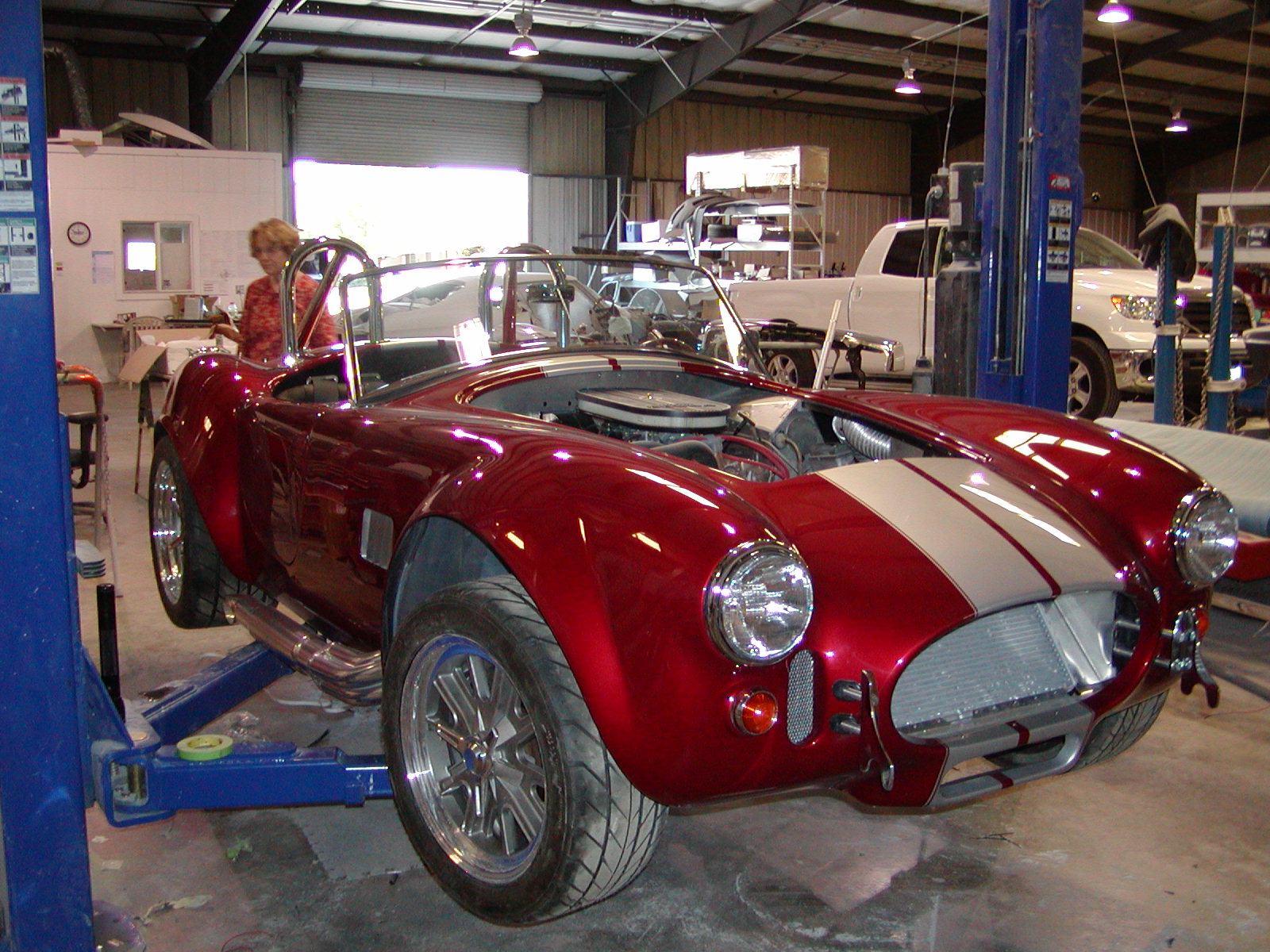 Cobra_on_lift_front_view